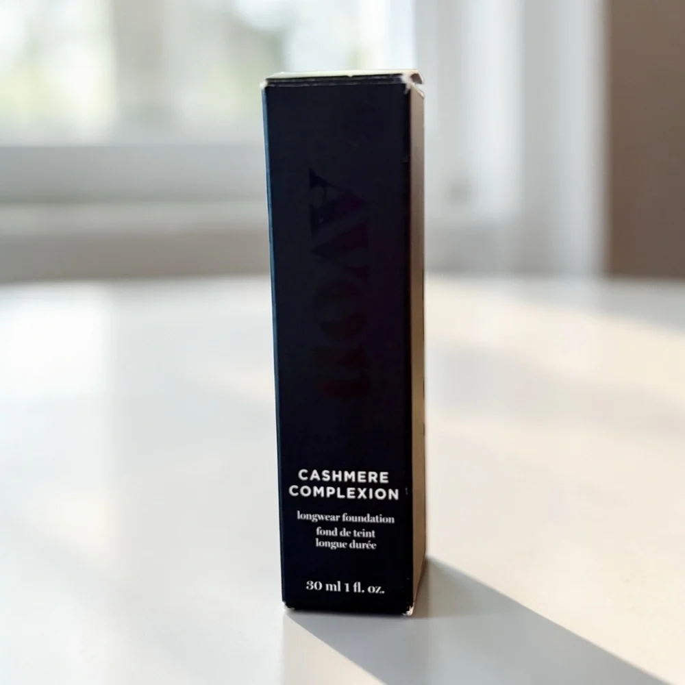 💎 AVON Cashmere Complexion Longwear Foundation Color PECAN Full-Size New In Box